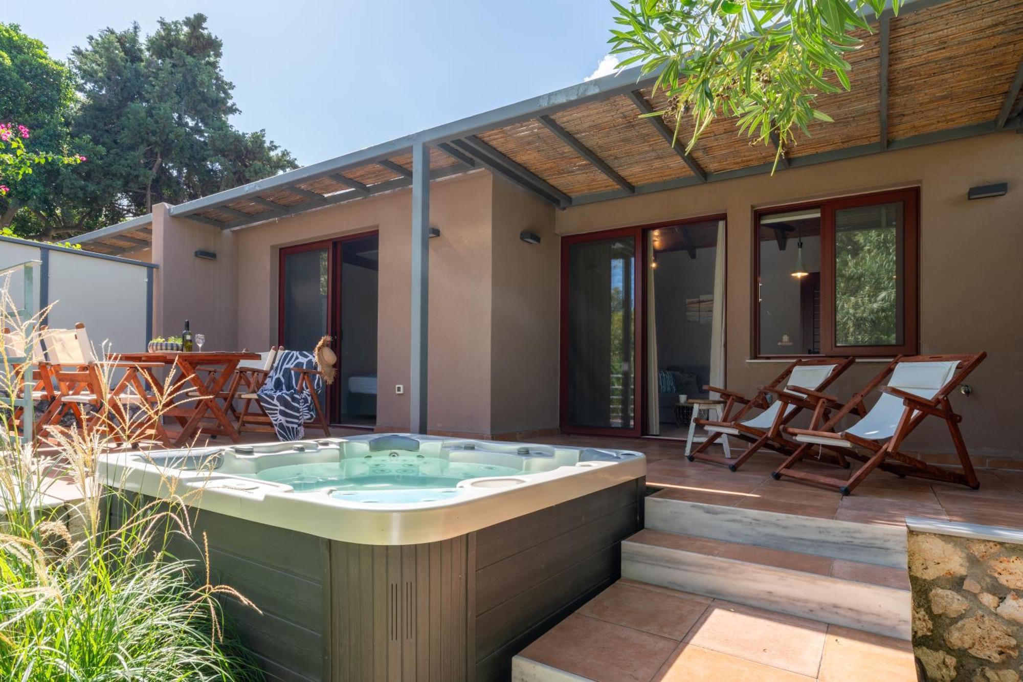 Klaritz Luxury Suites Lassi  Exterior photo